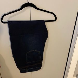 22P these are petite-woman’s jeans- super comfortable- excellent condition!